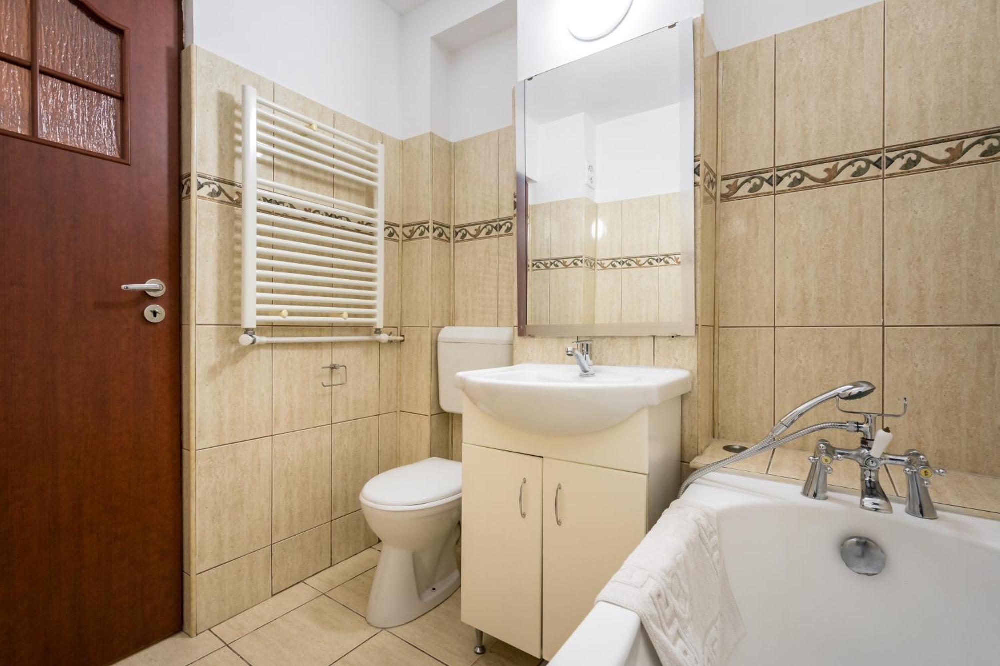 Tranquil Unirii Residence - Elegant & Spacious Living With Parking Steps From Parliament 布加勒斯特 外观 照片