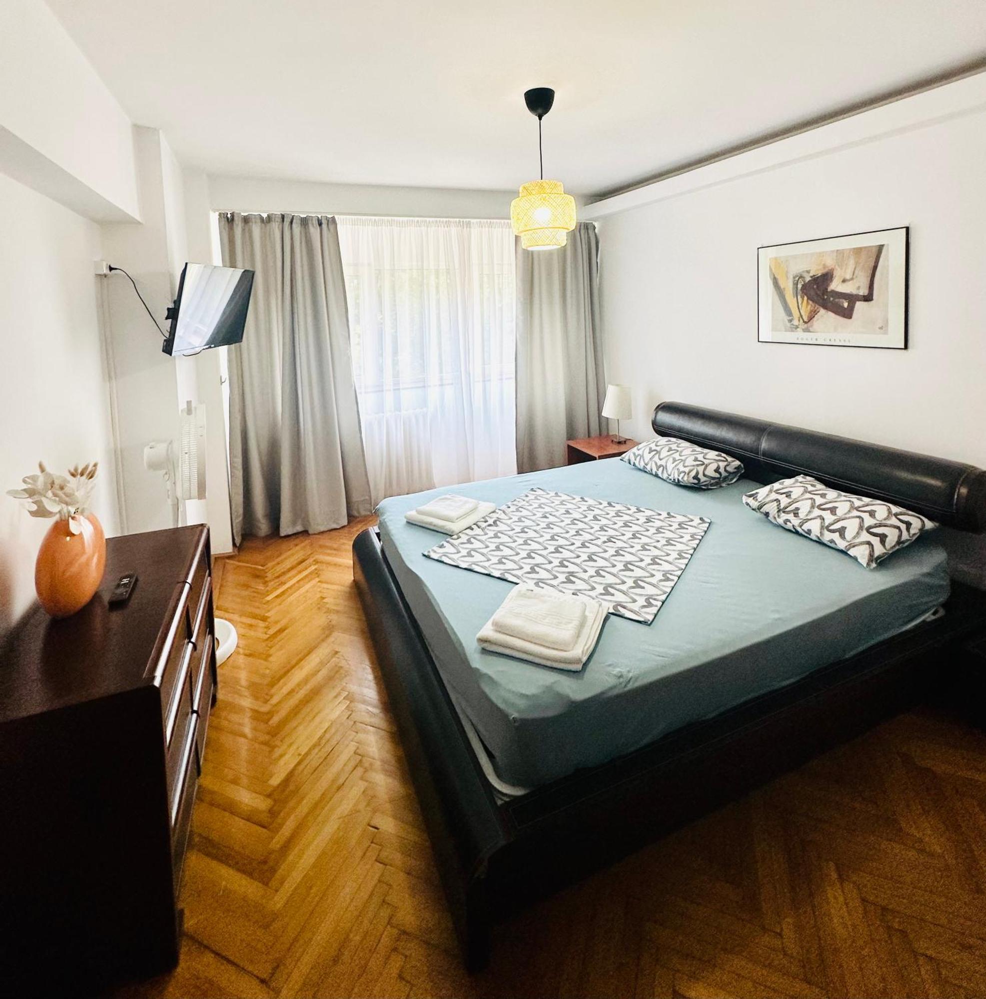 Tranquil Unirii Residence - Elegant & Spacious Living With Parking Steps From Parliament 布加勒斯特 外观 照片